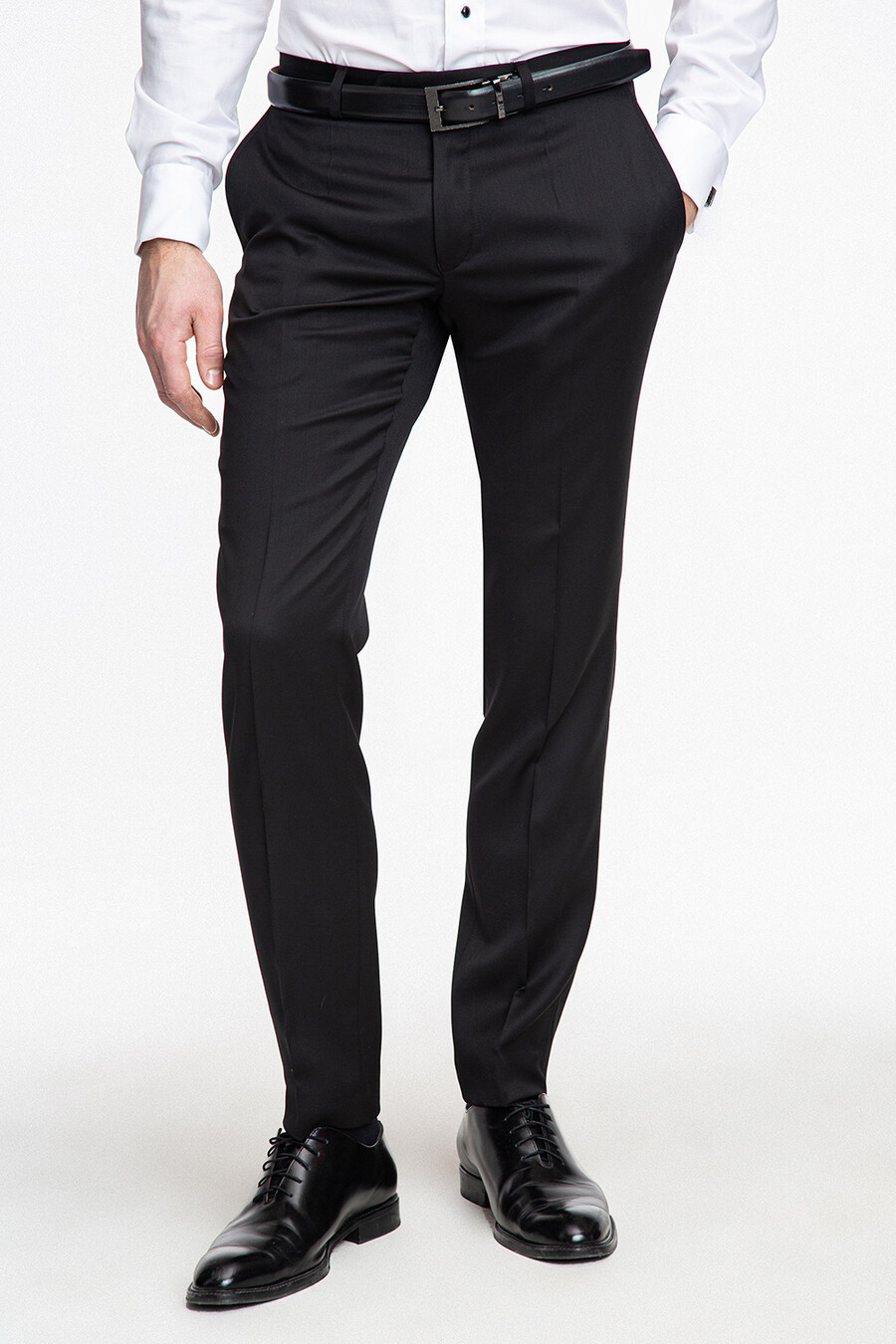 czarne-spodnie-garniturowe-582ogz-1.jpg