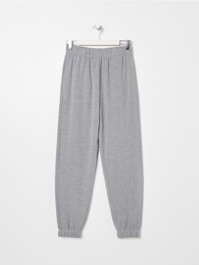 sinsay-spodnie-dresowe-089urt-1.jpg